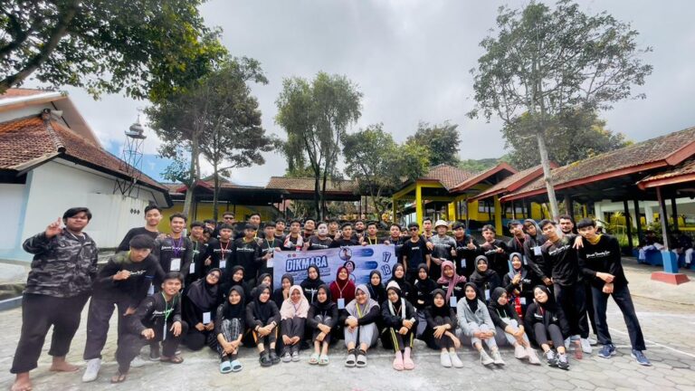 DIKMABA PRODI HKI FAI UMM 2022 SIAP MENCETAK MAHASISWA YANG MEMILIKI AKIDAH ISLAM BERKEMAJUAN