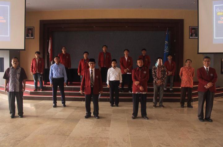 Lantik Fungsionaris Lembaga Intra, Dekan FAI: Jaga Empat Hal