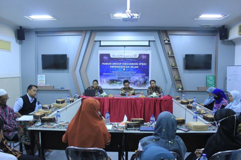 Perkuat Kesiapan Penerapan Kurikulum Merdeka, Prodi PAI UMM Lakukan FGD dan Penandatanganan MoA dengan Sekolah Mitra