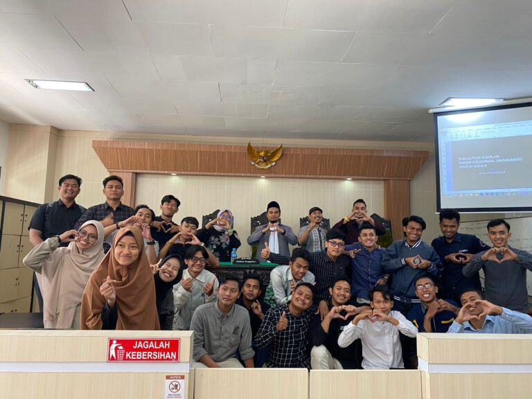 Jemput Bola Peluang Kerja, Lab Syariah HKI Selenggarakan Pembekalan Magang Profesional